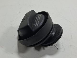 пробка маслозаливная Volkswagen Bora 2000, 1.6 л., бензин, МКПП, красный, седан