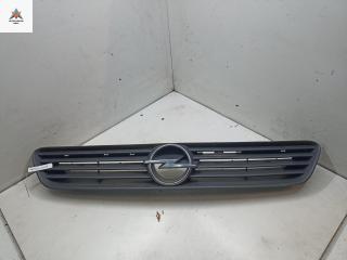 решетка радиатора Opel Astra G 1999, зелёный, хетчбэк 5 дв.