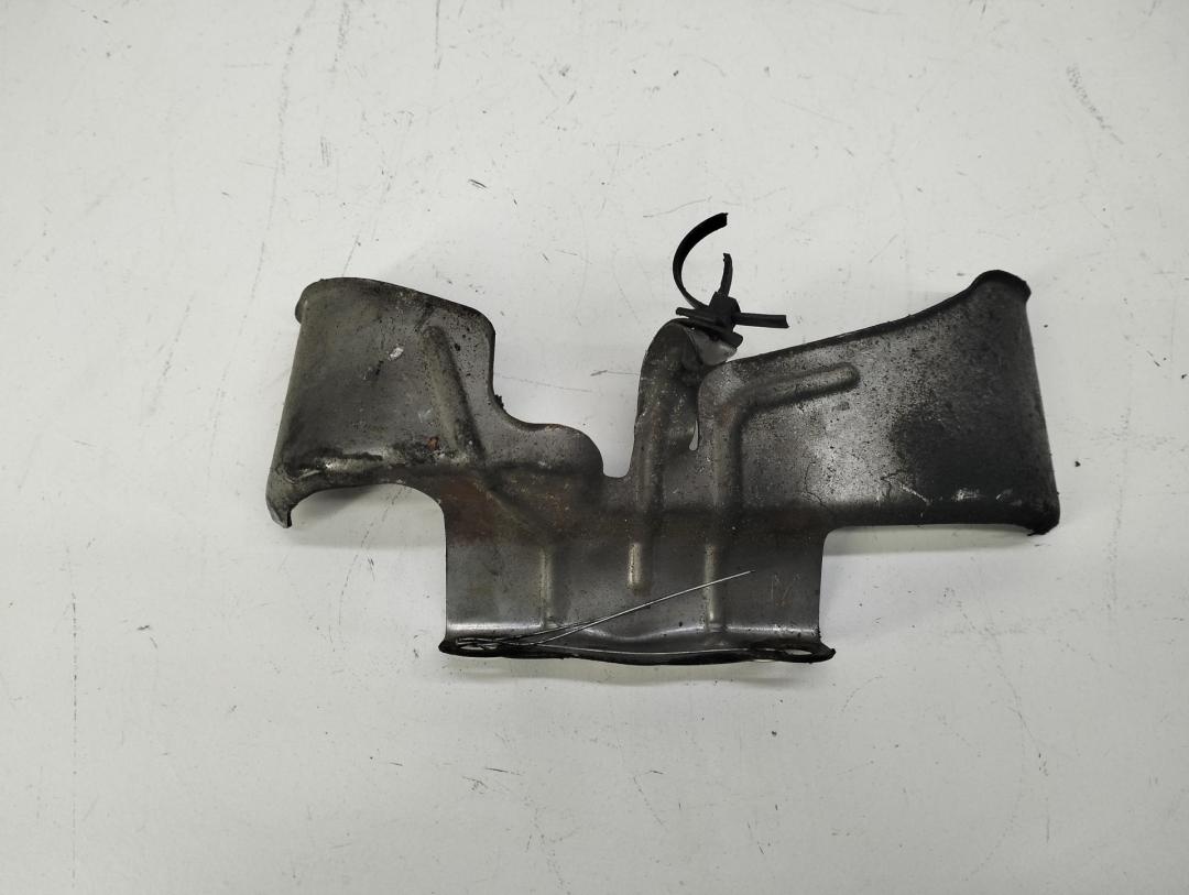 кронштейн (крепление) Audi A4 B6 2002, 2.5 л., дизель, АКПП, серый, универсал, 059131783D - фото №1
