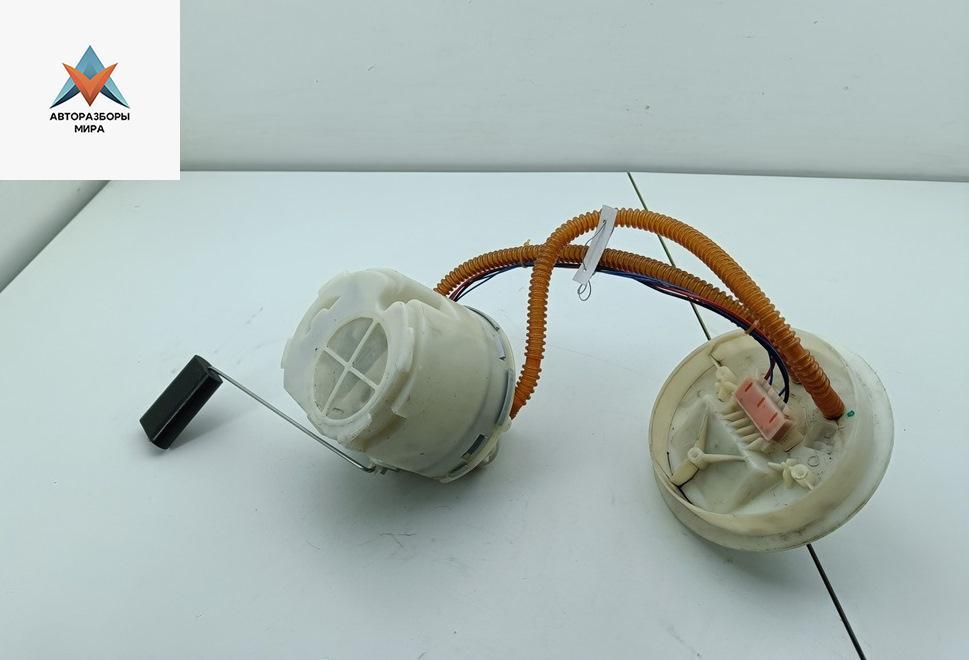 насос топливный Ford Mondeo 3 поколение 2002, 3.0 л., бензин, МКПП, синий, универсал - фото №1