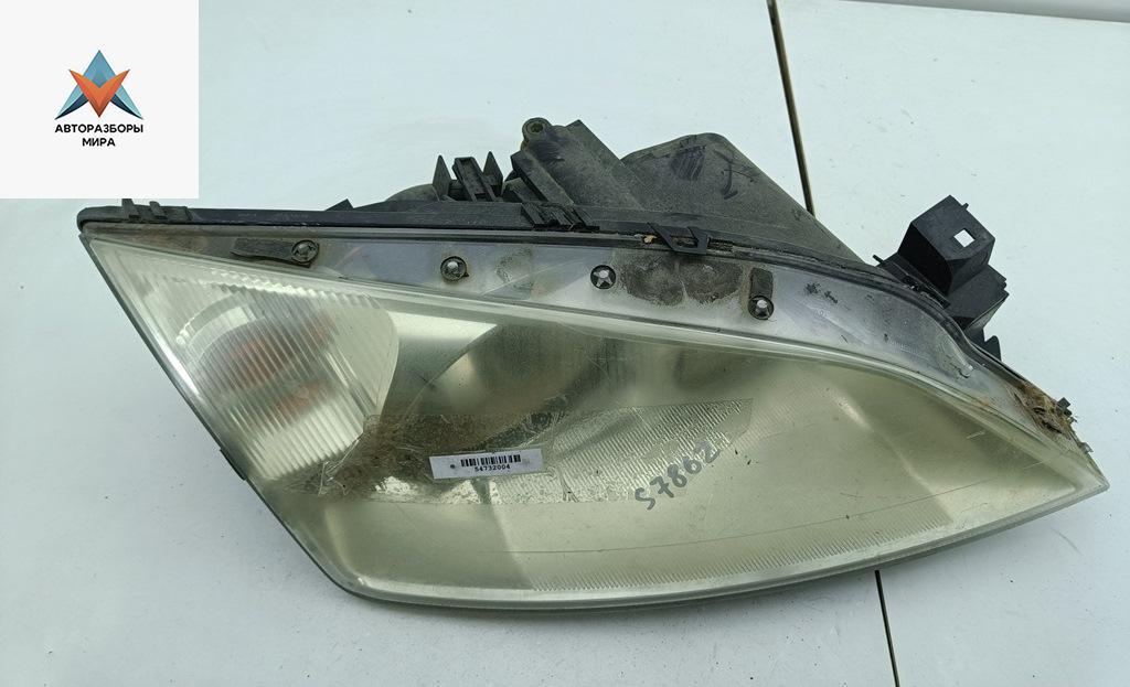 фара правая Ford Mondeo 3 поколение 2001, 1.8 л., бензин, МКПП, зелёный, универсал, 1S7113005AJ - фото №1