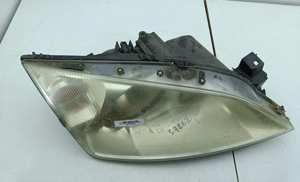 фара правая Ford Mondeo III 2001, 1.8 л., бензин, МКПП, зелёный, универсал, 1S7113005AJ