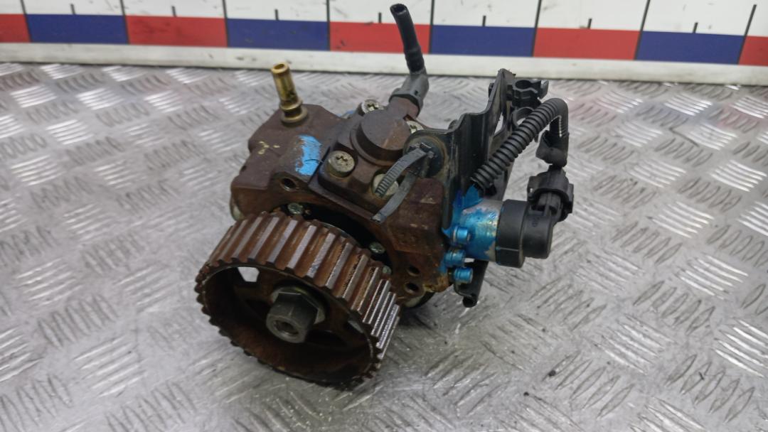 ТНВД Peugeot 308 T7 2008, 1.6 л., дизель, МКПП, хетчбэк 5 дв., 0445010102, 9683703780 - фото №1