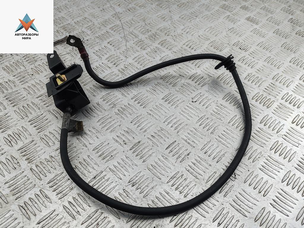 плюсовой провод аккумулятора BMW 3 серия E46 1999, 2.0 л., дизель, МКПП, зелёный, седан, 2247790 - фото №1