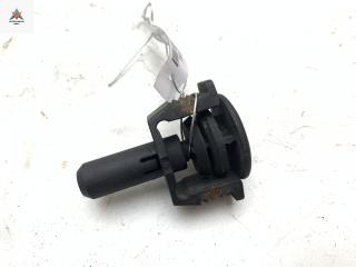 кронштейн радиатора Mercedes-Benz CLK-Класс C209/A209 2002, 2.6 л., бензин, АКПП, чёрный, купе