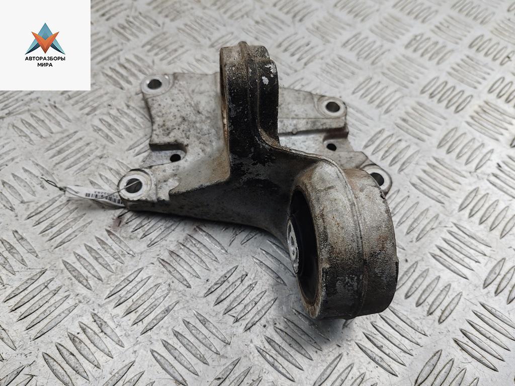 кронштейн (крепление) Peugeot Expert 1 поколение 2001, 2.0 л., бензин, АКПП, белый, фургон, 1483972080 - фото №1