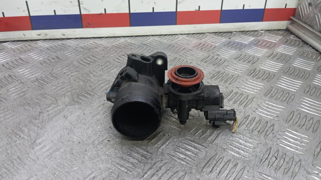 заслонка дроссельная Ford Kuga 1 поколение 2009, 2.0 л., TDCi 4x4, дизель, МКПП, внедорожник 5 дв. - фото №1