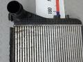 радиатор интеркулера Volkswagen Passat B7 2011, 1.6 л., дизель, МКПП, седан - фото №2
