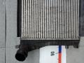 радиатор интеркулера Volkswagen Passat B7 2011, 1.6 л., дизель, МКПП, седан - фото №3