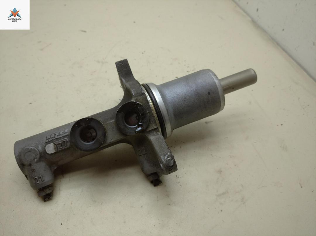 цилиндр тормозной главный Mercedes-Benz Sprinter 2 поколение (W906) 2011, 2.2 л., дизель, МКПП, синий, микроавтобус - фото №1