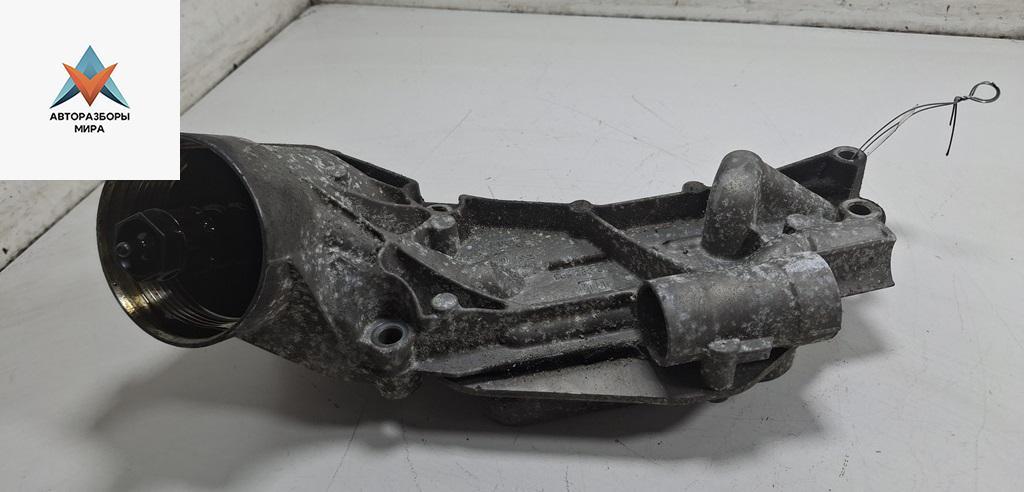 теплообменник масляного фильтра Opel Astra J 2010, 1.6 л., бензин, МКПП, синий, хетчбэк 5 дв., 12992593 - фото №1