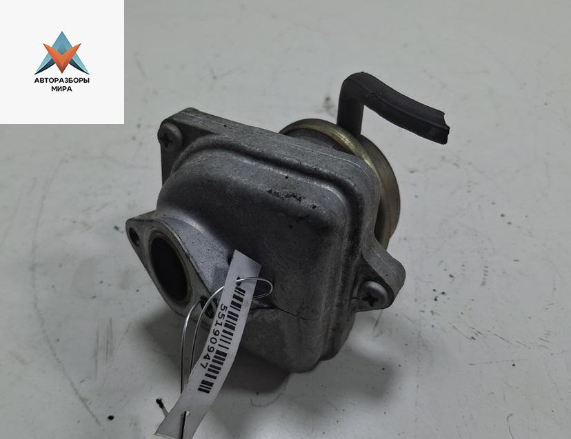 клапан EGR Mercedes-Benz C-Класс W203/S203/CL203 2001, 2.0 л., бензин, МКПП, синий, седан, 0021405860 - фото №1