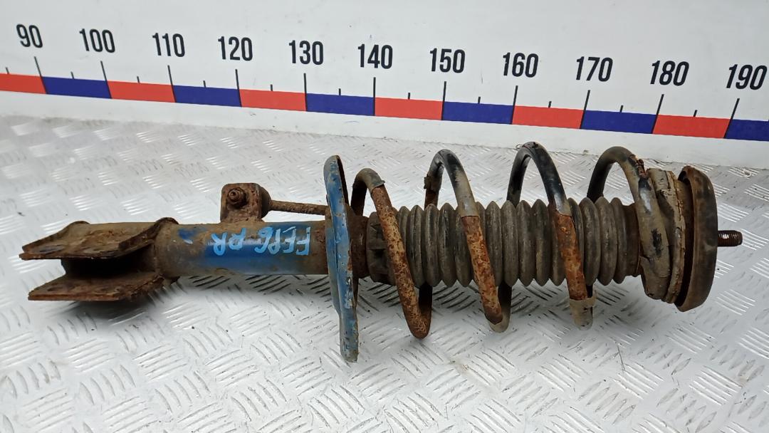 Стойка Peugeot Partner 2 поколение (B9) 2010, 1.6 л., дизель, МКПП - фото №1