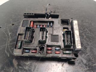 блок предохранителей Citroen C5 1 поколение 2003, цвет, 9643498880