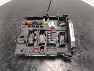 блок предохранителей Peugeot 307 1 поколение 2004, цвет, 9643538080