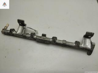 топливная рампа Ford Focus 1 поколение [рестайлинг] 2002, 1.6 л., i, бензин, МКПП, серый, хетчбэк 3 дв., 98MF9F593BB