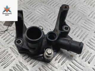 фланец (тройник) системы охлаждения Ford Fusion 1 поколение [рестайлинг] 2010, 1.4 л., бензин, МКПП, серый, хетчбэк 5 дв., 7M5G8K556AD