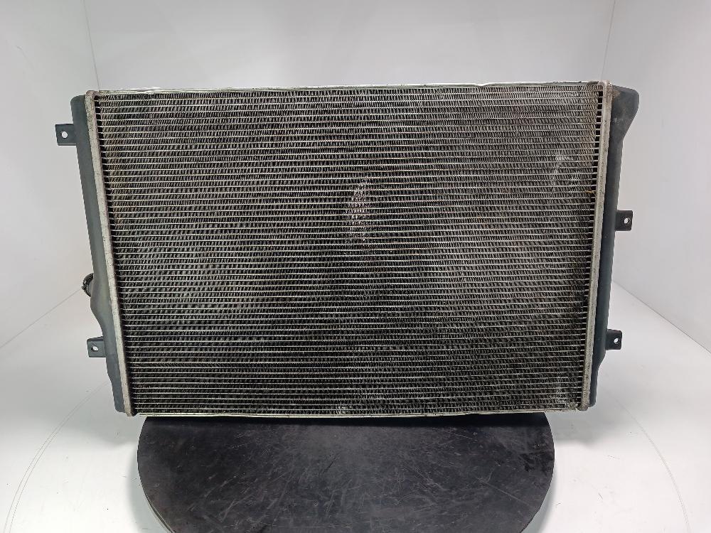 кассета радиаторов Volkswagen Passat B6 2007, цвет - фото №1