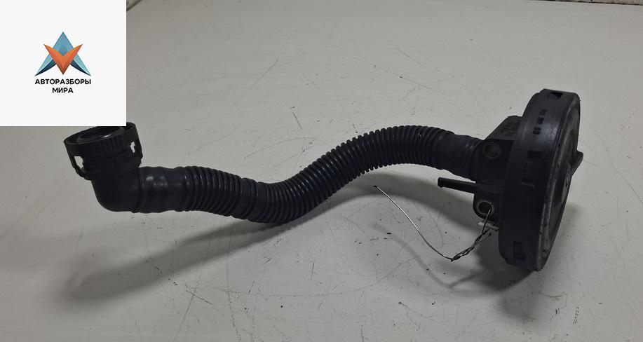 маслоотделитель (сапун) Skoda Octavia mk2 (A5 1Z) 2005, 1.6 л., бензин, МКПП, чёрный, универсал, 03C103201E - фото №1