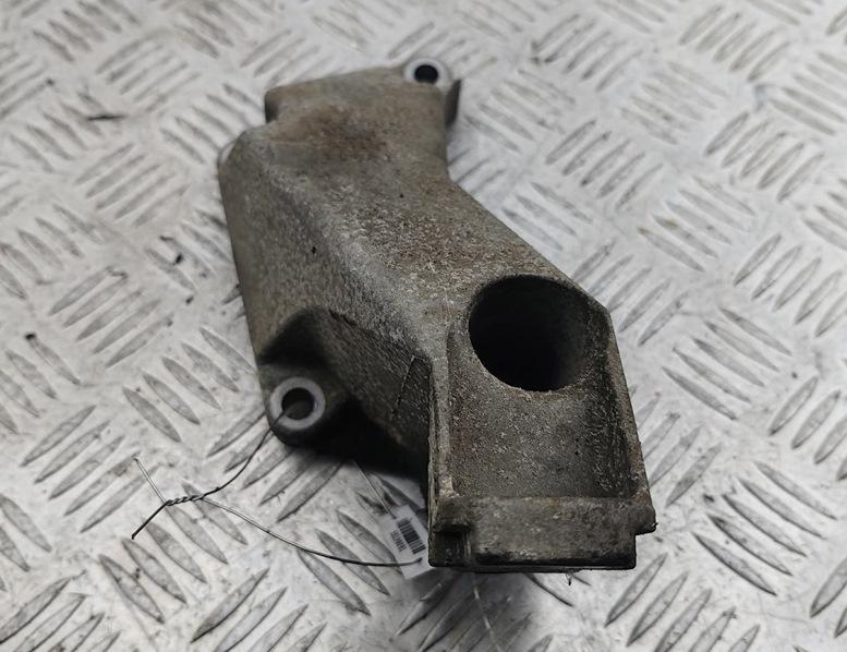 кронштейн двигателя Audi A4 B7 2006, 2.0 л., бензин, АКПП, серый, универсал, 8E0199307A