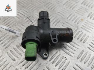 фланец (тройник) системы охлаждения Audi A4 B7 2006, 2.0 л., бензин, АКПП, серый, универсал, 06B121133D