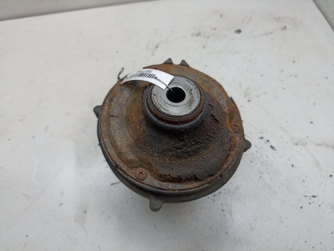 Опора амортизатора переднего (верхняя) Opel Vectra B 1996, 1.6 л., бензин, МКПП, бежевый, универсал - фото №1
