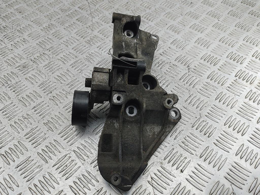 кронштейн генератора Renault Kangoo I 2005, 1.5 л., дизель, МКПП, синий, фургон