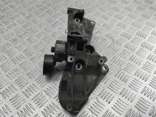 кронштейн генератора Renault Kangoo I 2005, 1.5 л., дизель, МКПП, синий, фургон