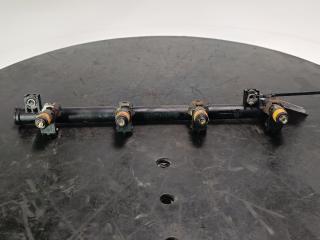 топливная рампа Renault Clio 2 поколение [рестайлинг] 2002, цвет, 8200139674