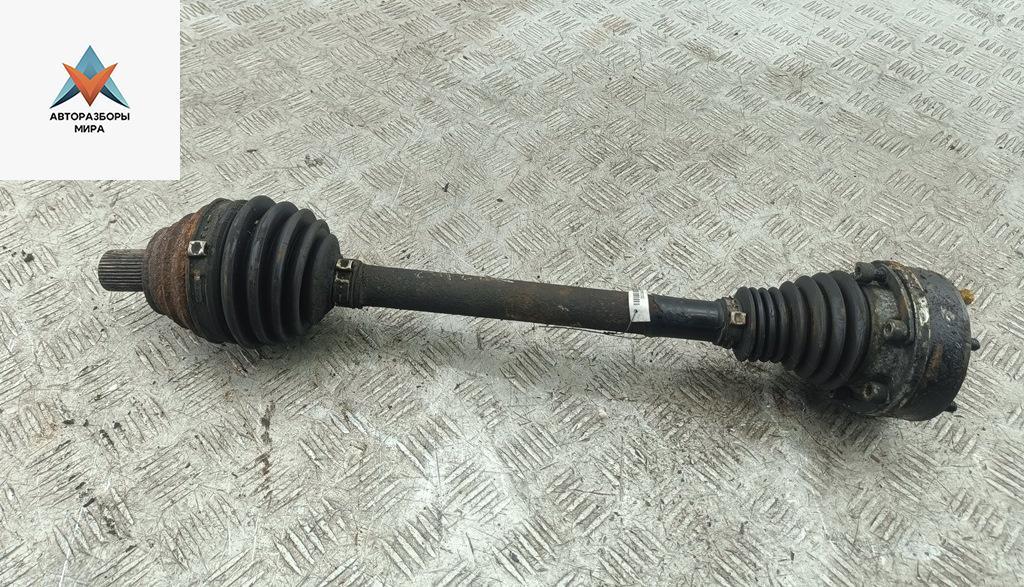 полуось передняя левая (приводной вал, ШРУС) Skoda Octavia mk2 (A5 1Z) 2007, 1.6 л., бензин, МКПП, чёрный, универсал - фото №1