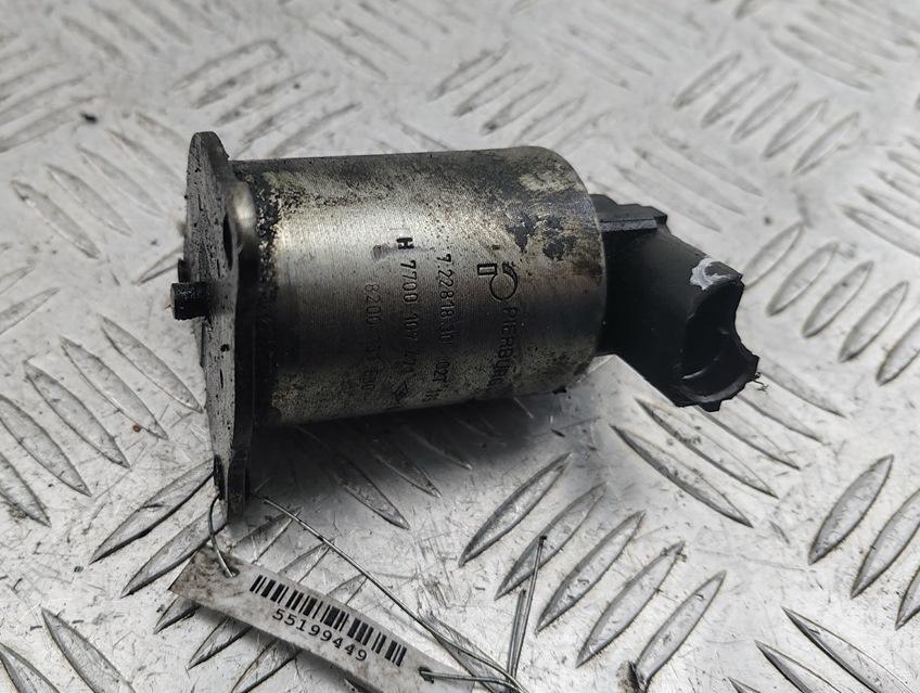 клапан EGR Volvo S40 / V40 2003, 1.9 л., дизель, МКПП, серый, универсал, 7700107471