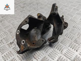 кронштейн гидроусилителя Volkswagen Passat B3 1993, 1.8 л., бензин, МКПП, серый, универсал, 028145523B