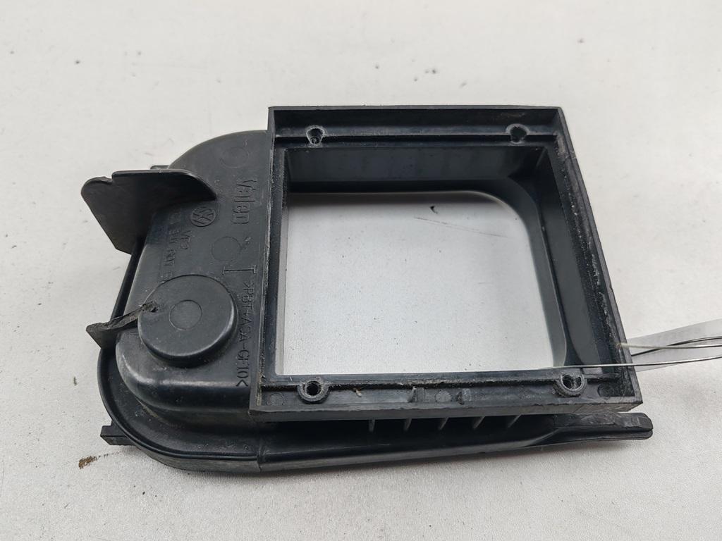 крышка фары Volkswagen Passat B6 2008, 2.0 л., дизель, МКПП, чёрный, универсал, 3C0941607E