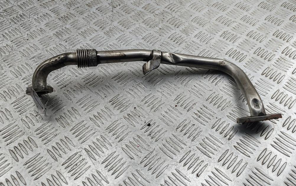 трубка системы рециркуляции EGR Volkswagen Passat B6 2008, 2.0 л., дизель, АКПП, чёрный, универсал, 03G131521AQ
