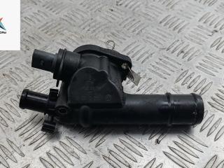 фланец (тройник) системы охлаждения Volkswagen Passat B6 2008, 2.0 л., дизель, АКПП, чёрный, универсал, 03G121132B