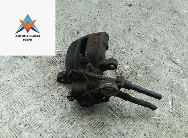 суппорт задний левый Audi A4 B5 1996, 1.6 л., бензин, МКПП, серый, седан - фото №1