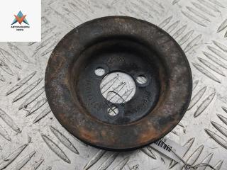 шкив помпы Volkswagen Passat B4 1995, 1.6 л., бензин, МКПП, синий, универсал, 037121031F