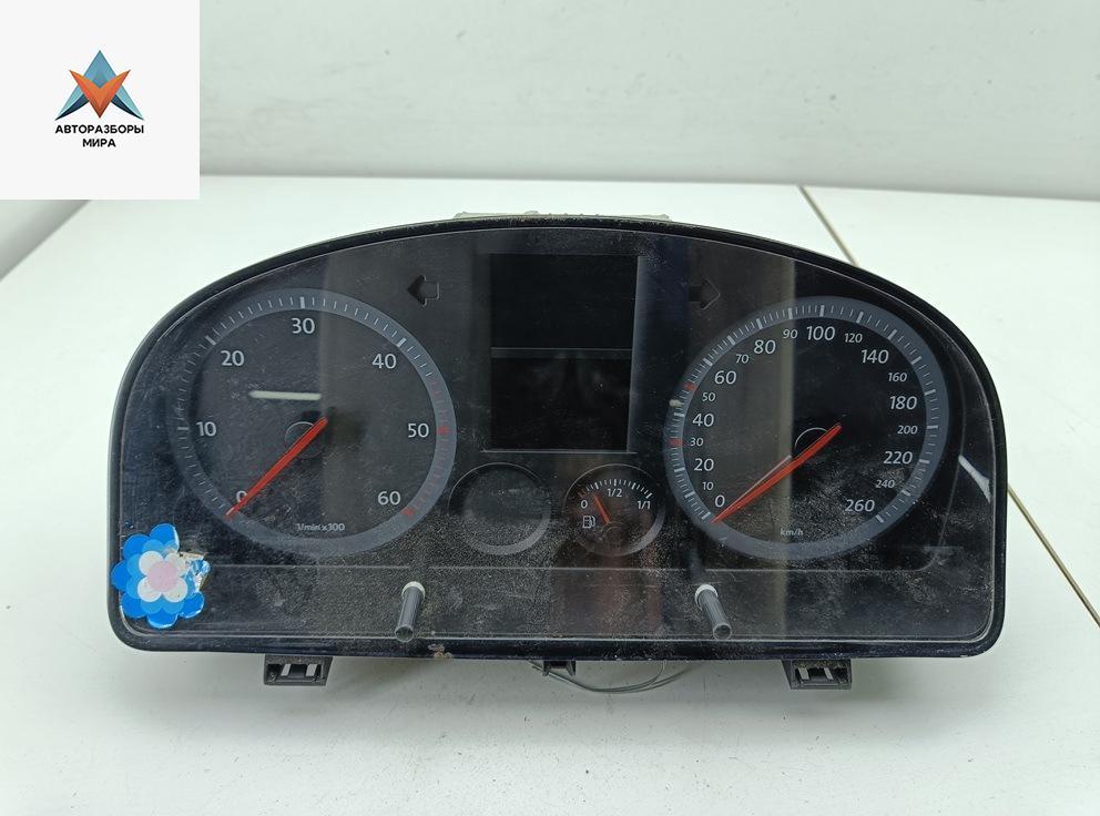 приборная панель Volkswagen Caddy 3 поколение 2005, 2.0 л., дизель, МКПП, белый, фургон, 2KO920842C - фото №1