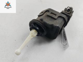 корректор фар Volkswagen Passat B5 [рестайлинг] 2000, 1.8 л., бензин, МКПП, синий, универсал, 3B0941295A