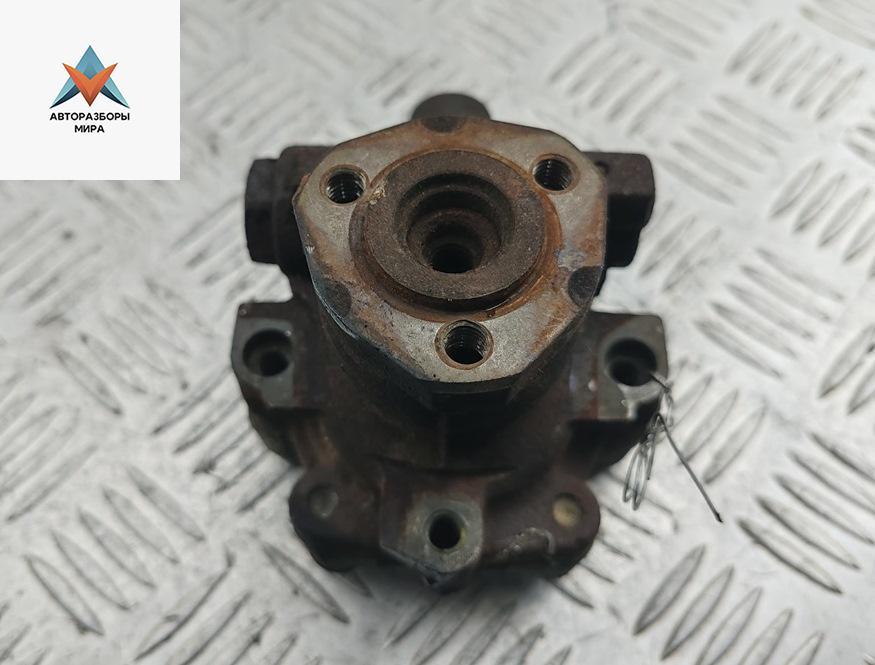 Насос гидроусилителя руля Volkswagen Passat B4 1995, 1.6 л., бензин, МКПП, синий, универсал, 1H0422155C - фото №1