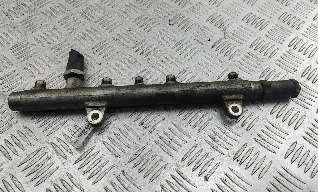топливная рампа Volvo S40 / V40 2003, 1.9 л., дизель, МКПП, серый, универсал, 7700114017, 0445214024