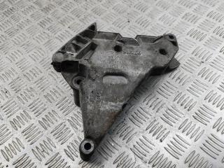 кронштейн двигателя Volkswagen Passat B6 2008, 2.0 л., дизель, АКПП, чёрный, универсал, 03G199207E
