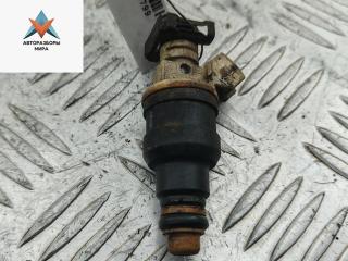 форсунка Volkswagen Passat B4 1995, 1.6 л., бензин, МКПП, синий, универсал, 037906031J