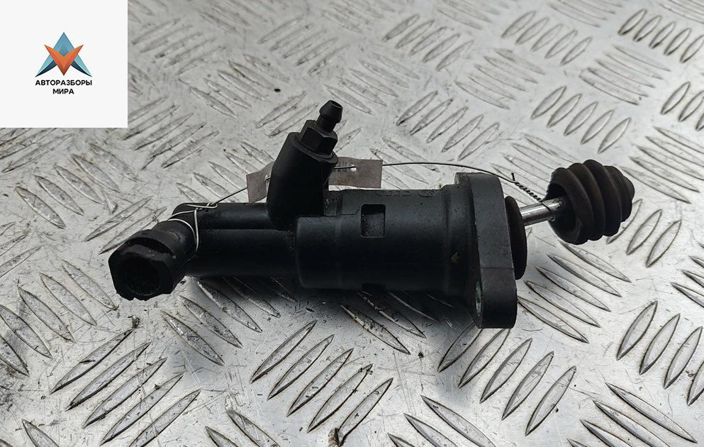 цилиндр сцепления рабочий Skoda Octavia mk2 (A5 1Z) 2007, 1.9 л., дизель, МКПП, серый, универсал, 1K0721261J - фото №1