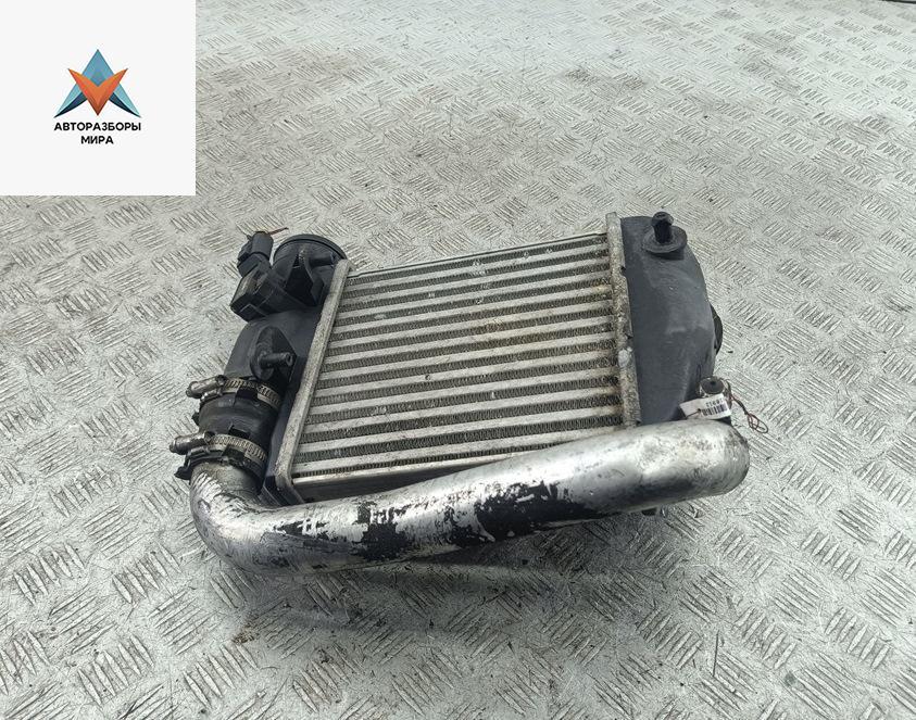 радиатор интеркулера Audi A6 4F/C6 2005, 3.0 л., дизель, АКПП, серый, седан - фото №1