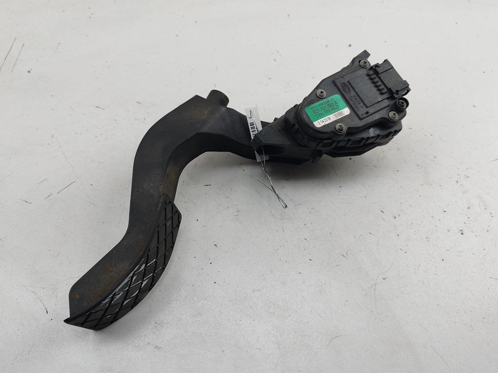 педаль Volkswagen Passat B5 1999, 1.8 л., бензин, МКПП, серый, универсал, 8D1721523A