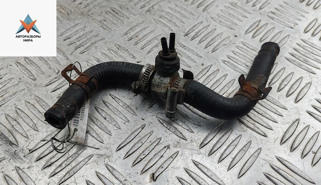 датчик температуры Volkswagen Passat B3 1993, 1.8 л., бензин, МКПП, серый, универсал - фото №1