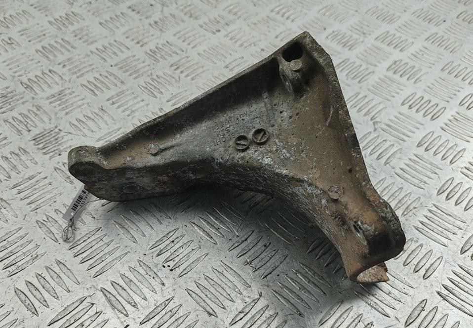 кронштейн двигателя Volkswagen Passat B4 1995, 1.6 л., бензин, МКПП, синий, универсал, 1H0199354H