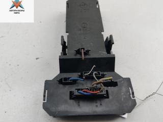 панель заднего левого фонаря Volkswagen Passat B5 1999, 1.6 л., бензин, МКПП, синий, универсал, 3B9945257