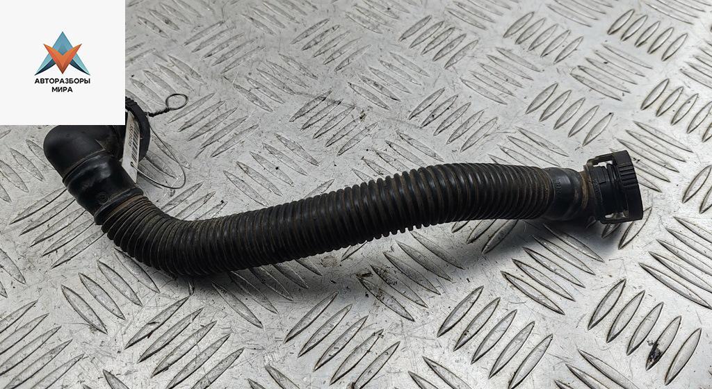 патрубок (трубопровод, шланг) SEAT Leon 2 поколение 2006, 1.6 л., бензин, МКПП, красный, хетчбэк 5 дв., 036103493CR - фото №1